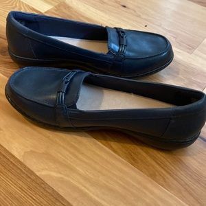 Clarks Black leather Ashland Ballot Comfort slip on loafer Size 8.5